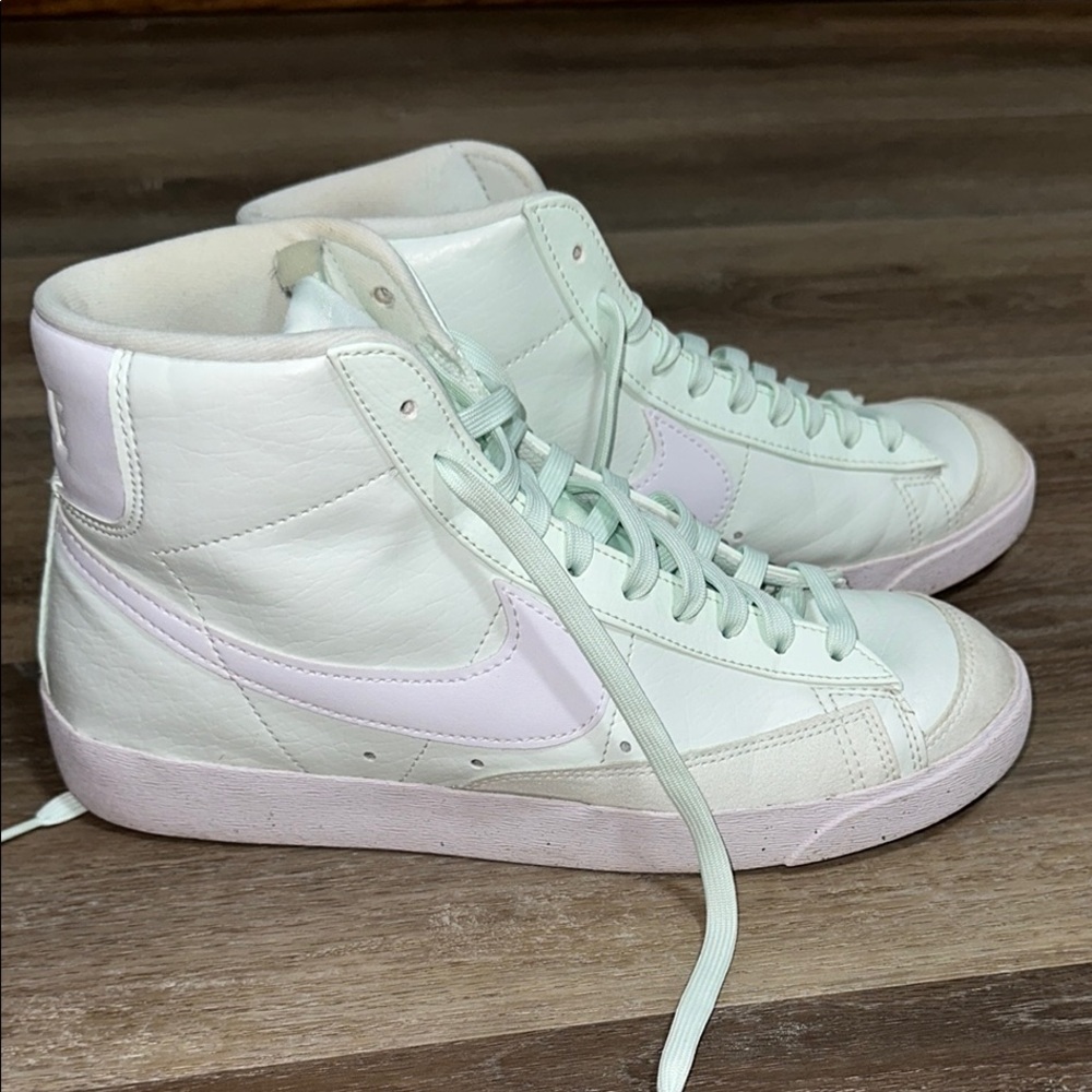 Nike Blazer Mid 77 High-Top Sneakers - Mint Green
